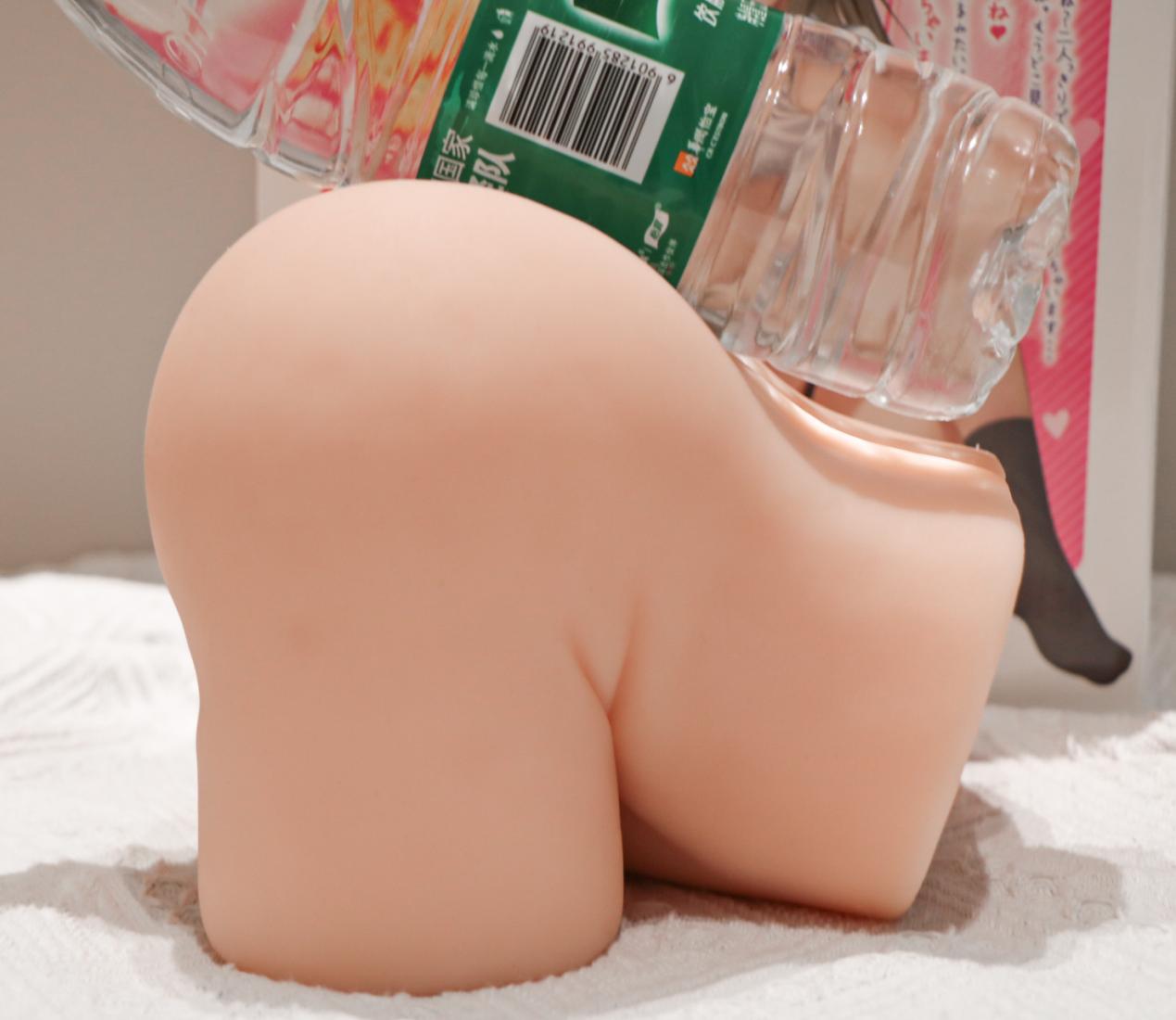 【老八测评】纯欲萌尻：自带骆驼趾的小型臀模