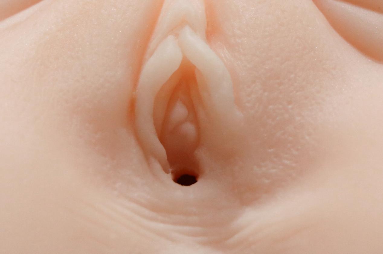 【老八测评】纯欲萌尻：自带骆驼趾的小型臀模