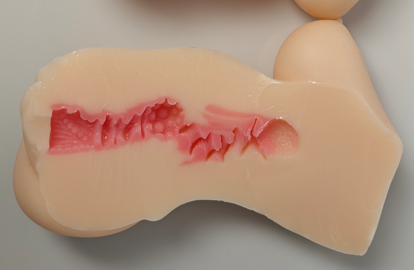 【老八测评】GXP格蕾丝:车灯硕大好晃眼,大道至简刺激高