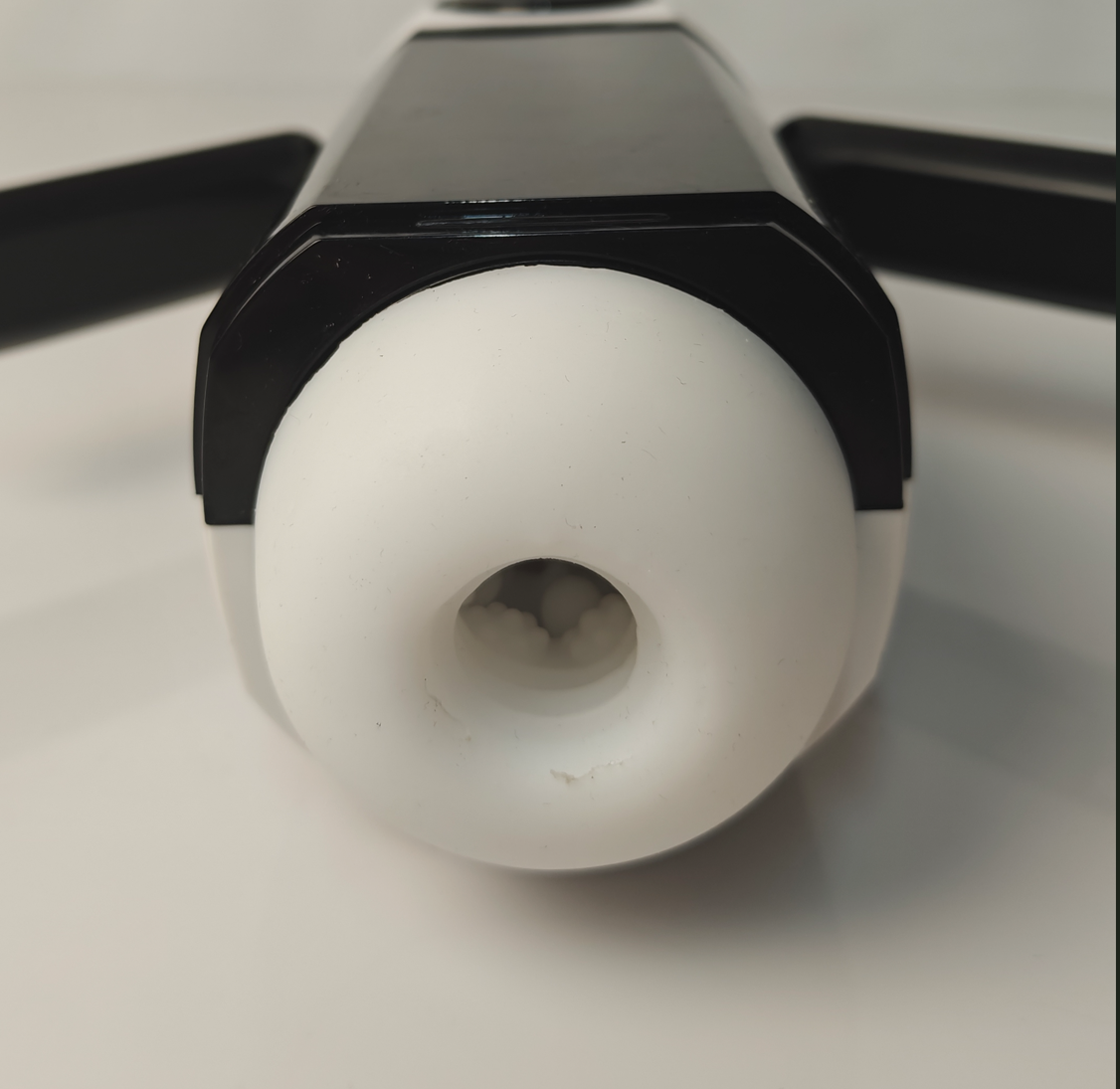 【老八测评】姬欲小C飞机杯:牙签搅水缸,廉价到好笑