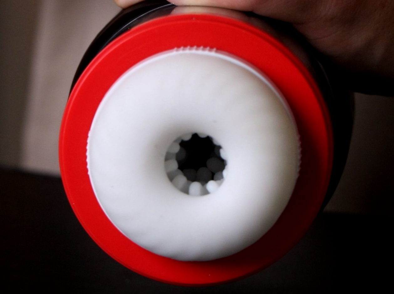 【老八测评】GXP艾萝机娘电动版：披着好看皮囊的红粉骷髅，设计应该给美术磕一个