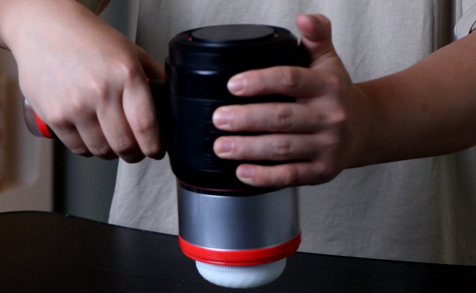 【老八测评】GXP艾萝机娘电动版：披着好看皮囊的红粉骷髅，设计应该给美术磕一个