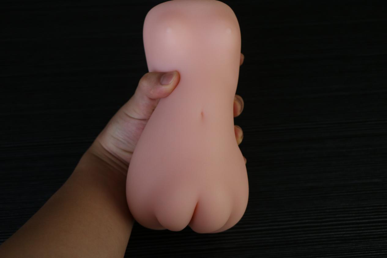 【老八测评】RQS牛娘净化：包裹紧摩擦强，通道特色鲜明的高刺激杯