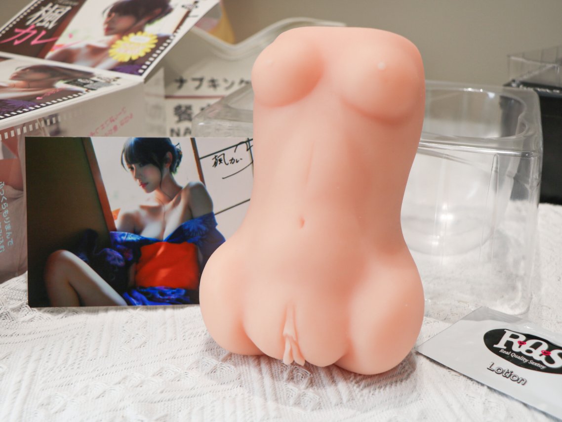 【老八测评】RQS枫花恋：我看看是谁不想跟枫哥大战一场！